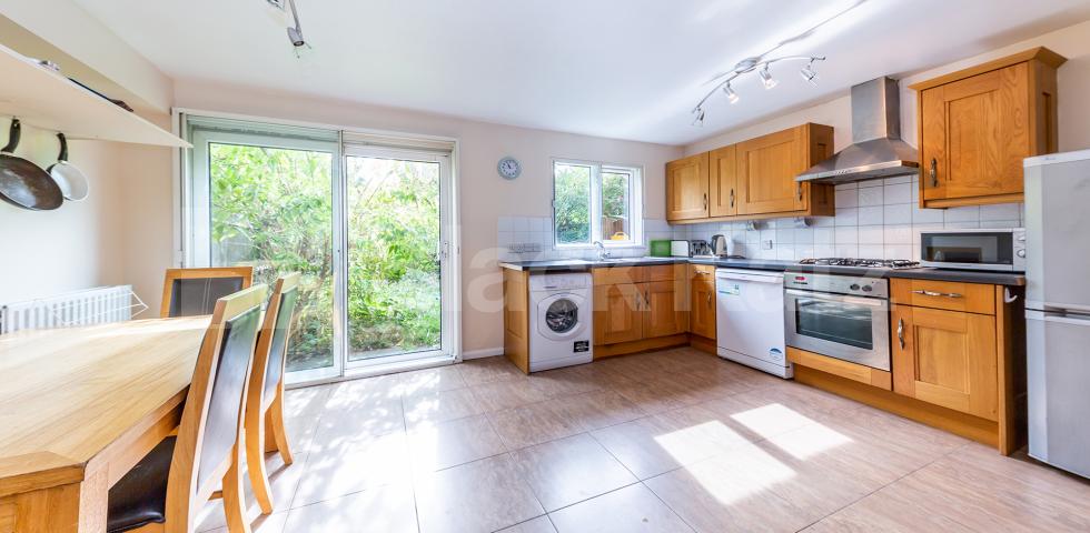 			UNDER OFFER!, 4 Bedroom, 1 bath, 1 reception House			 Bunning Way, CALEDONIAN ROAD - KINGS CROSS